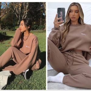 White fox oversized mocha sweatshirt new with tags